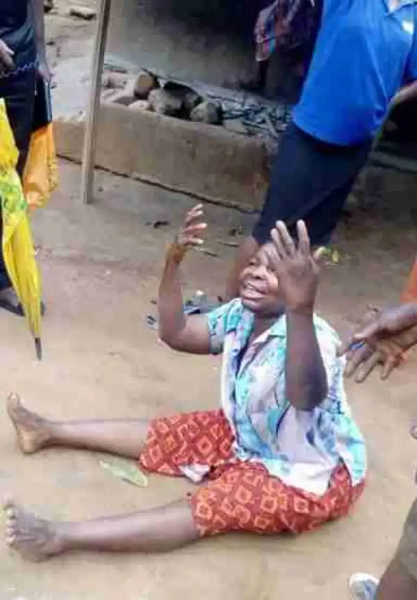 Heartbreaking! Poor Widow Cries Bitterly After Losing Her Mud House to a Fallen Tree in Imo State (Photos)